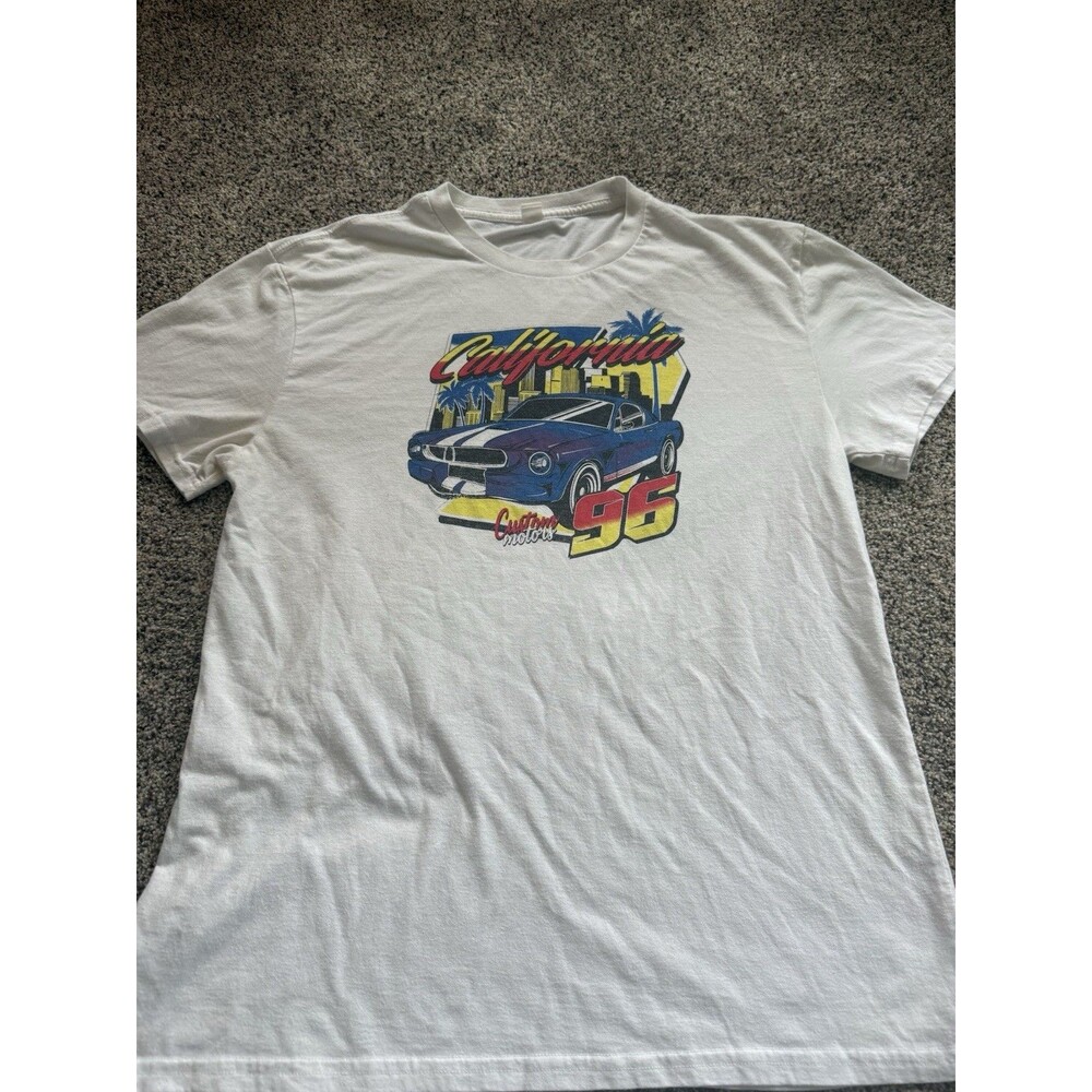 California Custom Motors Men's Medium 1996 Car Palm Graphic Print T-Shirt Tee